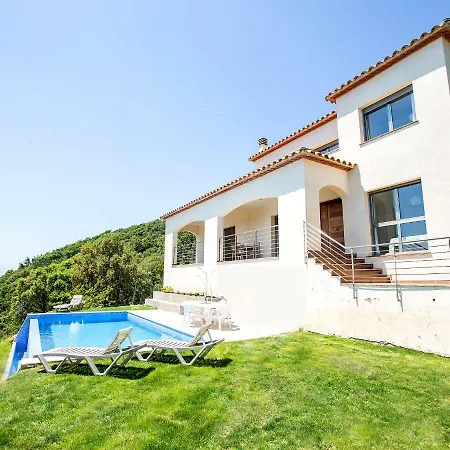 בית נופש Amalia By Interhome Bell-Lloc (Girona)